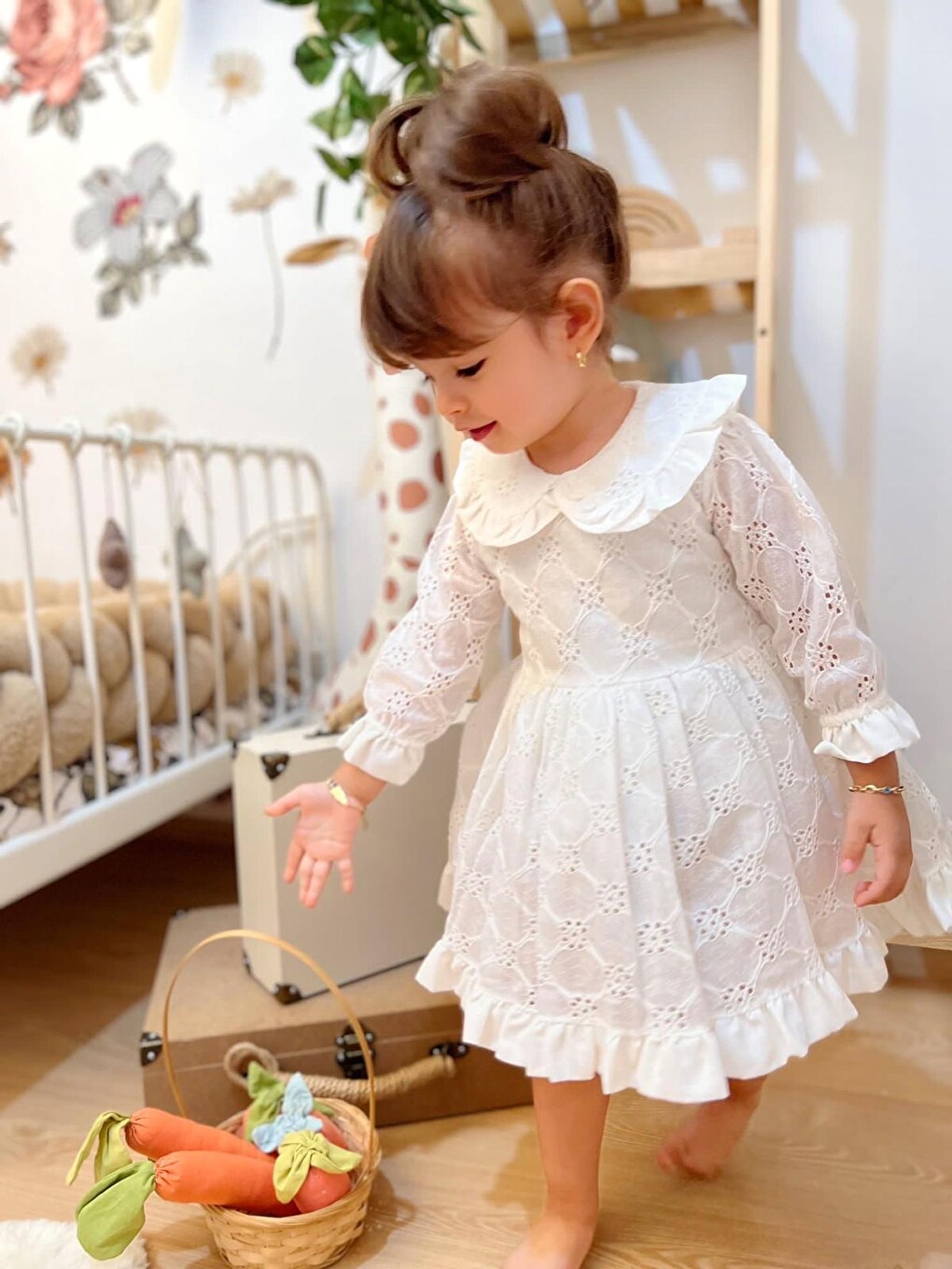 Ekru Beyaz Fistolu Bebe Yaka Uzun Kol Kız Bebek Elbise-1