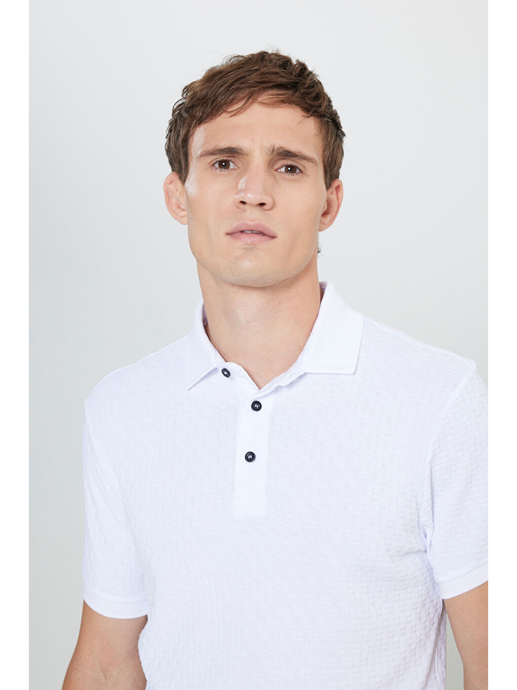 Erkek Beyaz Dar Kesim Polo Yaka Jakarlı Tişört-3
