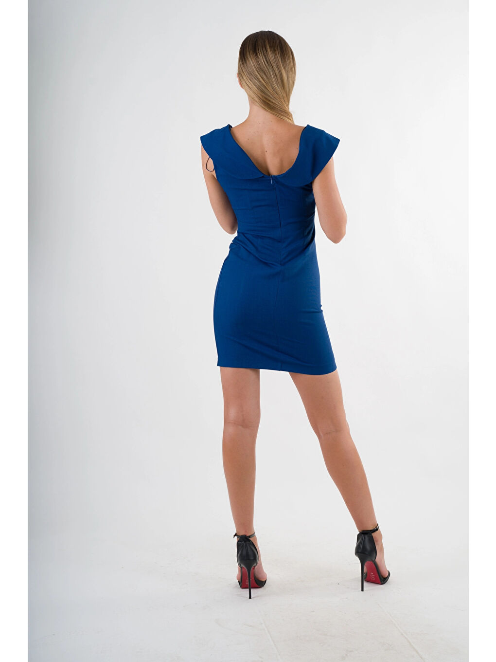 Kadın Lacivert V Yaka Yırtmaç Detaylı Kolsuz Elbise HZL24S-YY272-3
