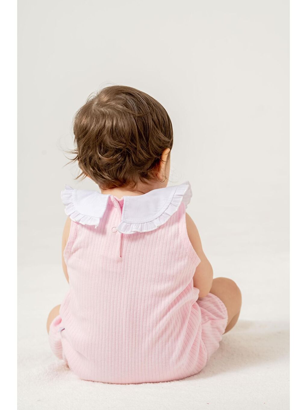 Pembe Organik Tatlı Yenidoğan Fır Fır Yaka Detalı Çıt Çıt Kapatmalı Esnek Kız Bebek Tulumu-3