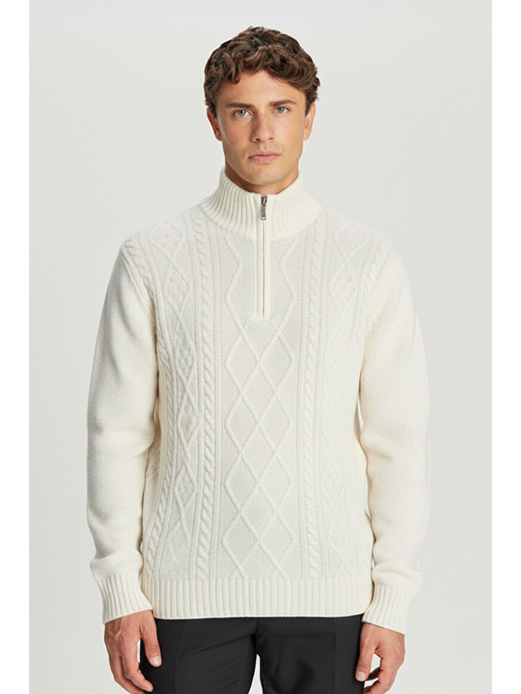 Ekru Regular Fit Yünlü Desenli Fermuarlı Yarım Balıkçı Yaka Triko Kazak