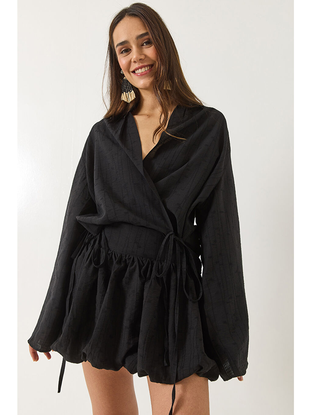 Siyah Kadın Mini Balon Etekli Bağlama Detaylı Kimono Alt-Üst Takım-3