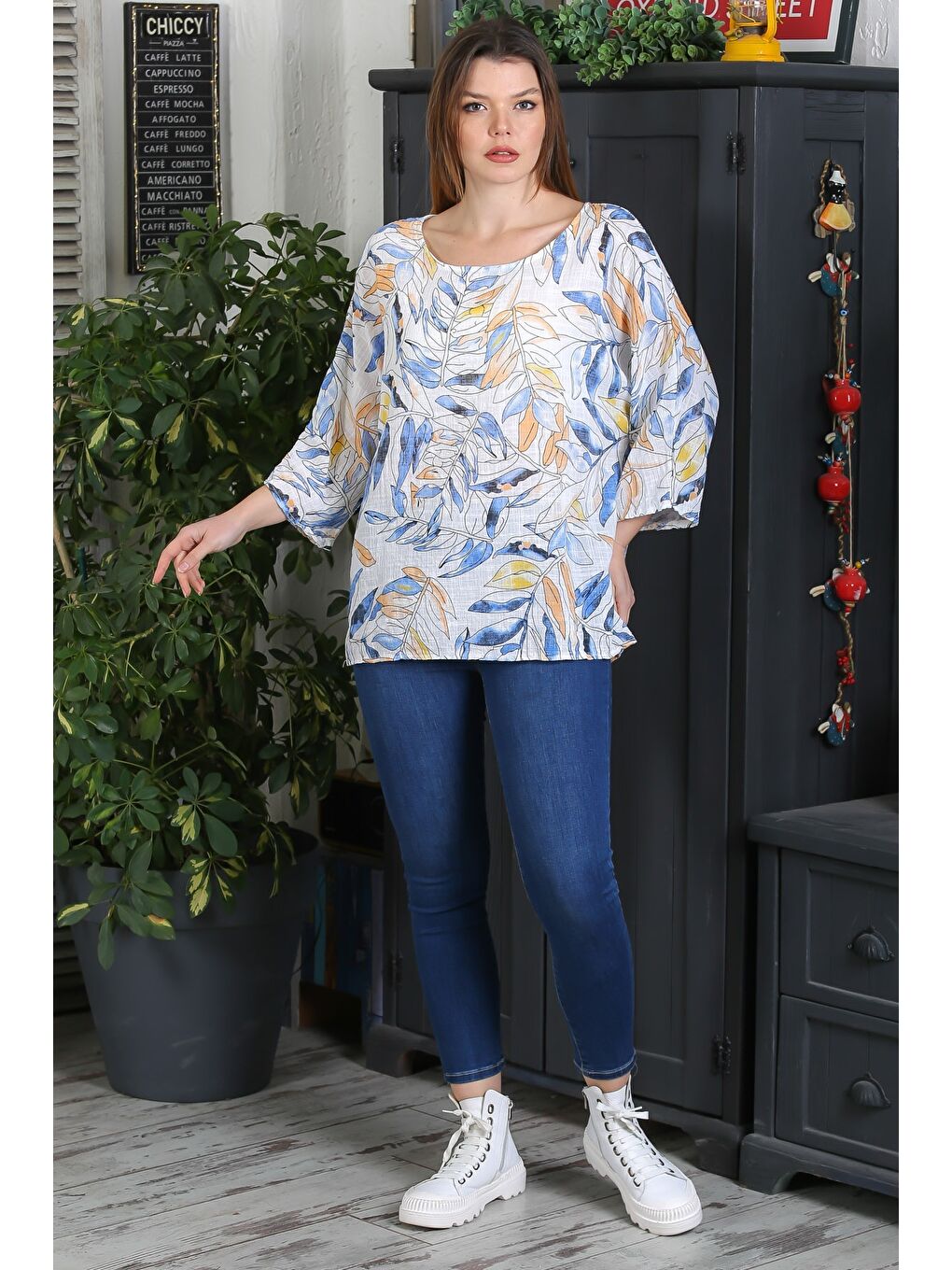 İtalyan Fuşya Havuz Yaka 3/4 Kol Yaprak Desenli Casual Dokuma Bluz 65 63-6