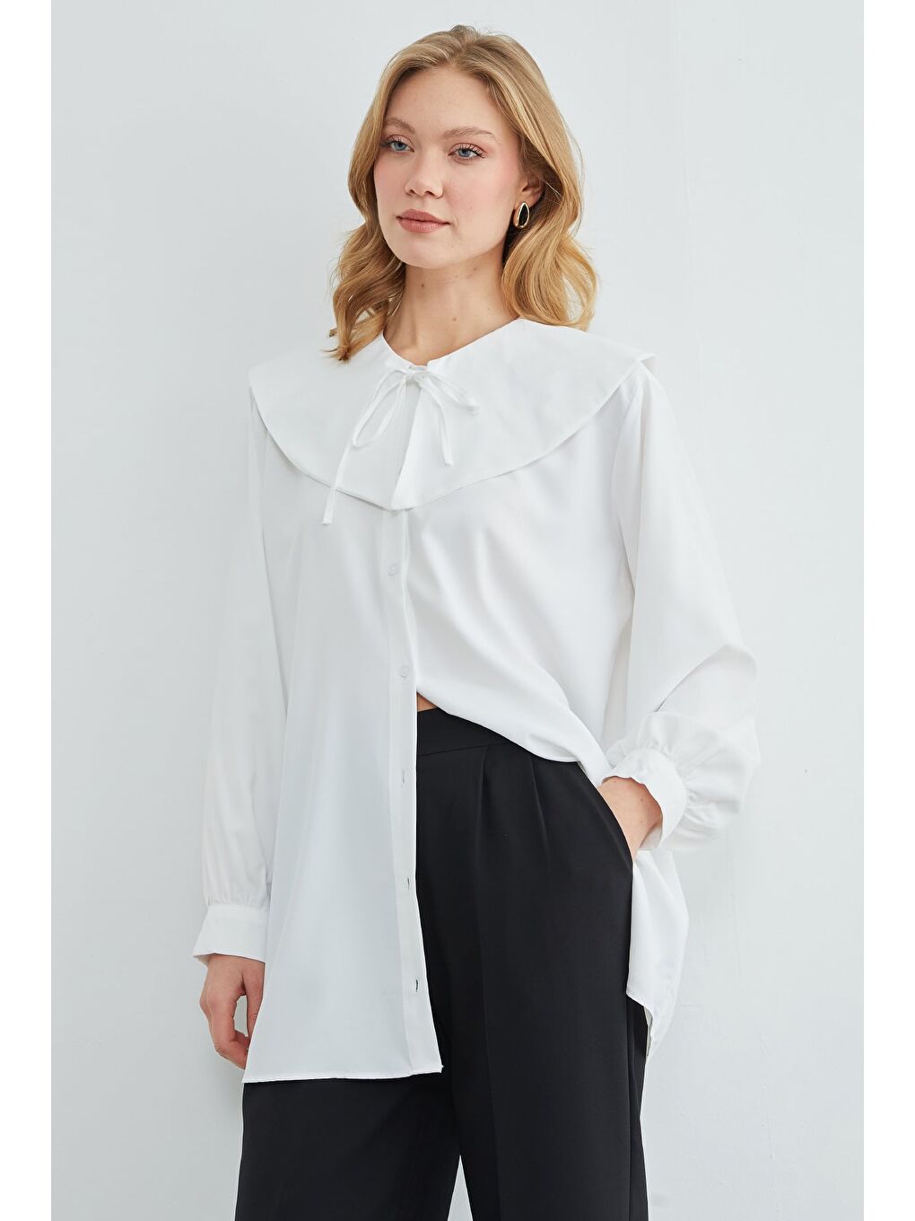 Beyaz Fullamodest Bebe Yaka Balon Kol Tunik-4