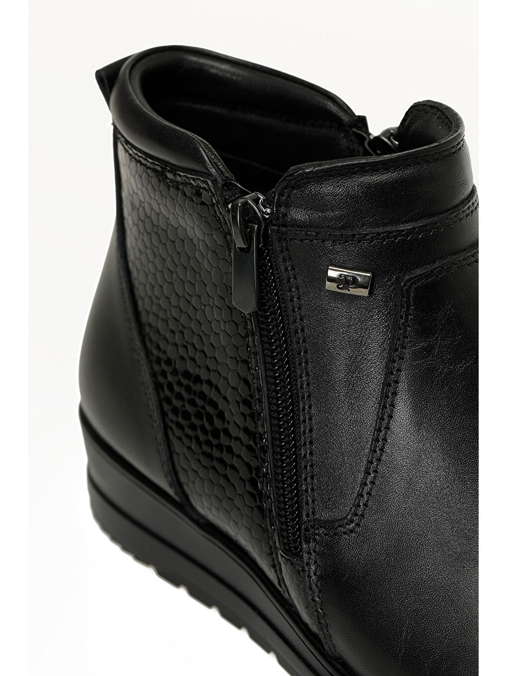 105654.Z5PR Siyah Kadın Dolgu Topuk Bot-6