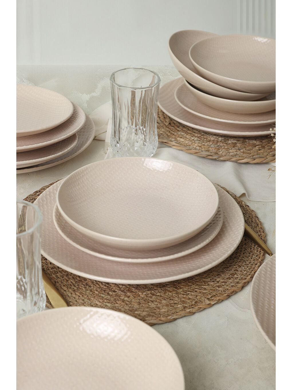 Kahverengi Kumlu Krem Rölyefli Yemek Takımı 18 Parça 6 Kişilik-2