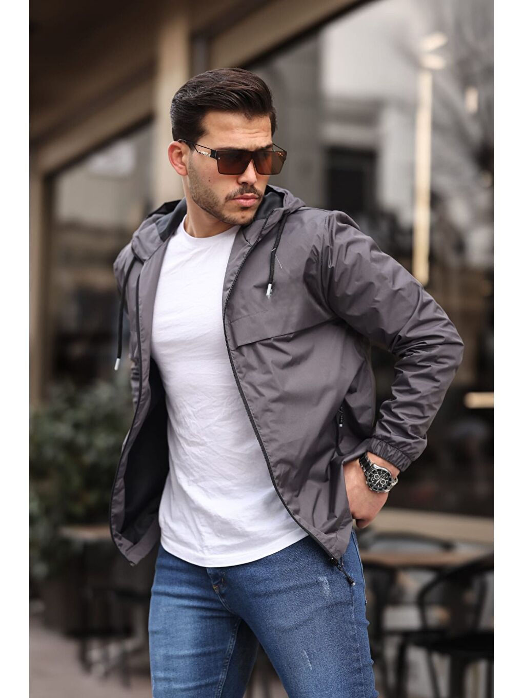 Gri Erkek Içi Astarlı Suya Dayanıklı Kapüşonlu Cepli Yağmurluk