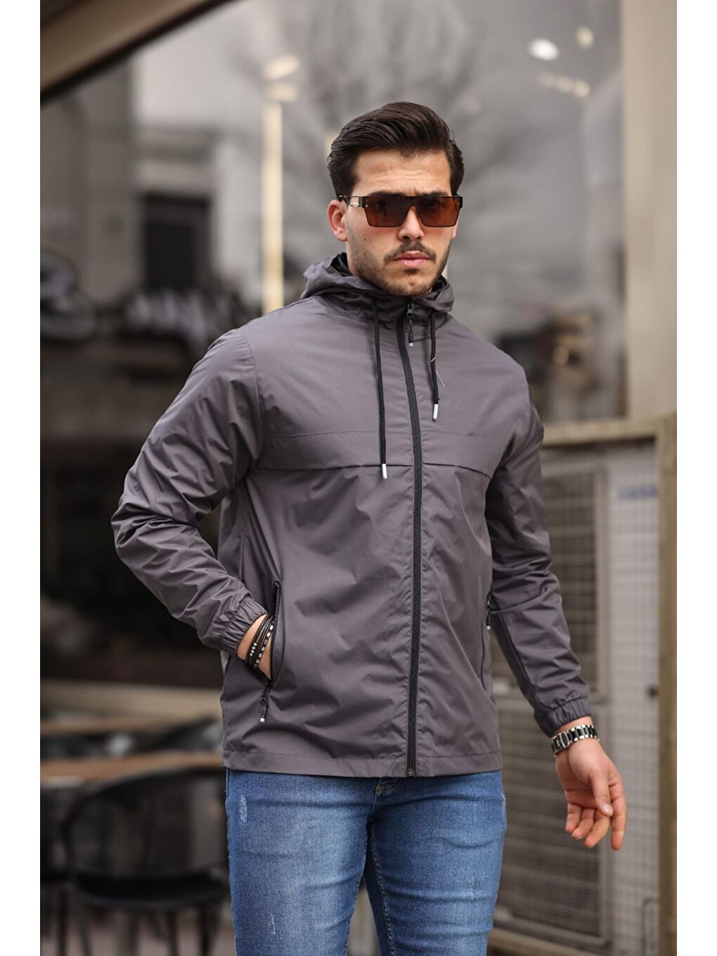 Gri Erkek Içi Astarlı Suya Dayanıklı Kapüşonlu Cepli Yağmurluk-1