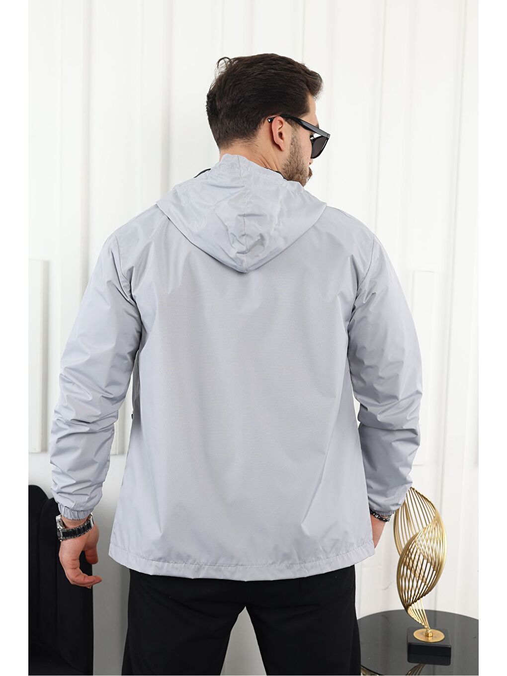 Gri Erkek Içi Astarlı Suya Dayanıklı Kapüşonlu Cepli Yağmurluk-3