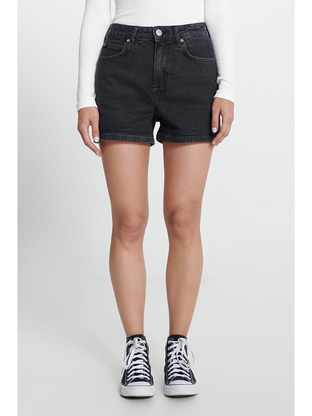 Siyah Carol Straight Fit Düz Kesim Yüksek Bel Esnek Jean Jean Şort-4