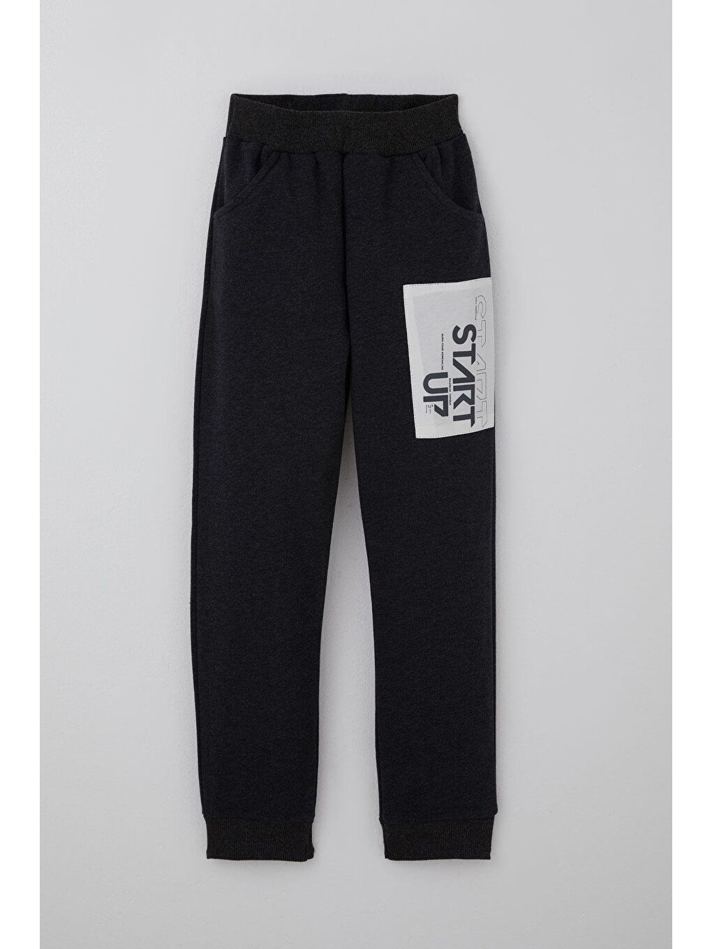 Gri Erkek Çocuk Eşofman Takımı Yazı Baskılı Pantolonu Parça Detaylı Füme Melanj (5-10 Yaş)-2