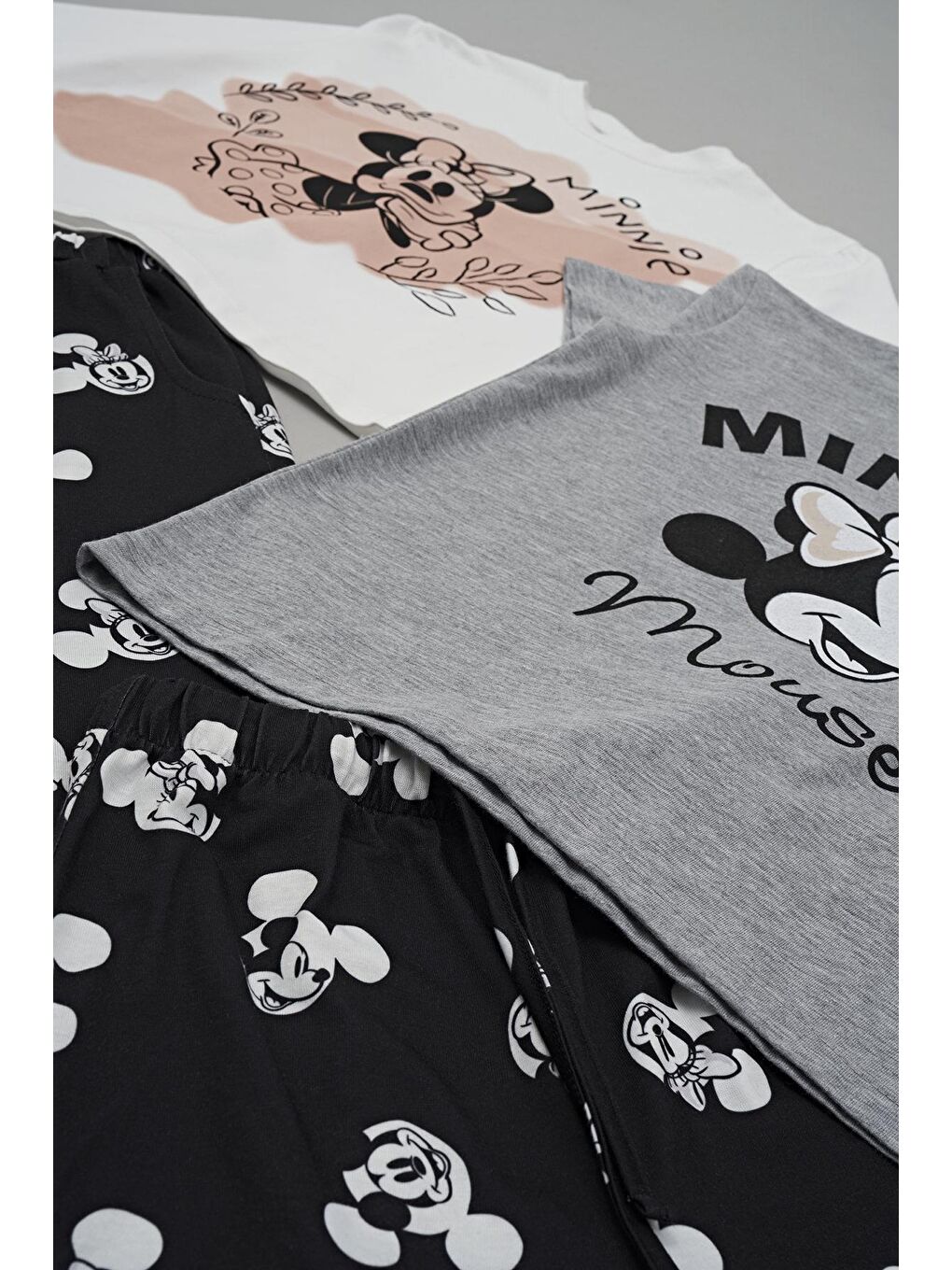 For You Kids Siyah 4'lü Minnie Mouse Baskılı Tshirt Şort Pantolon Takım - 4