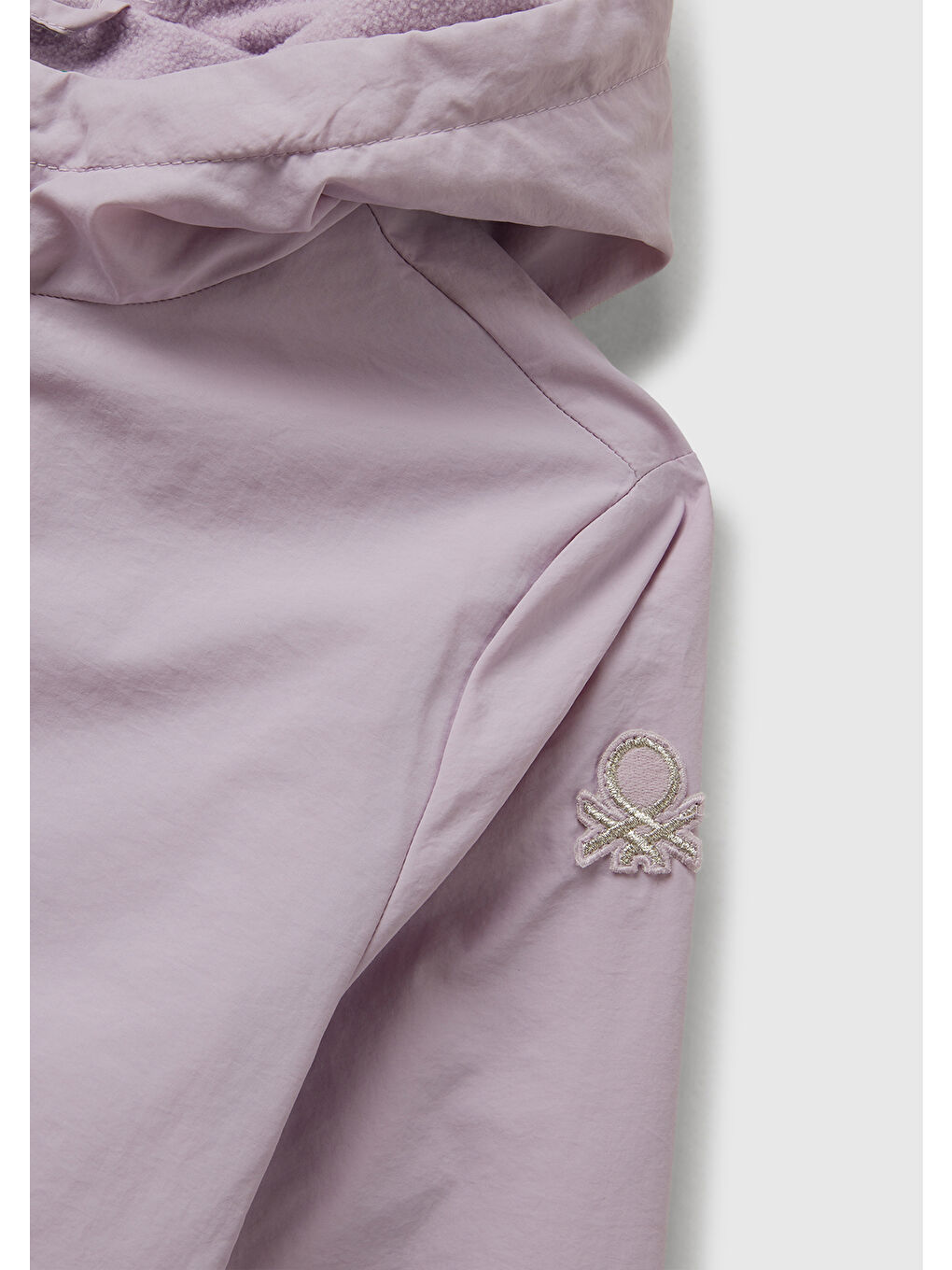 Kız Çocuk Lila Simli Logo Detaylı Cepli Kapüşonlu Jarse Yağmurluk-2