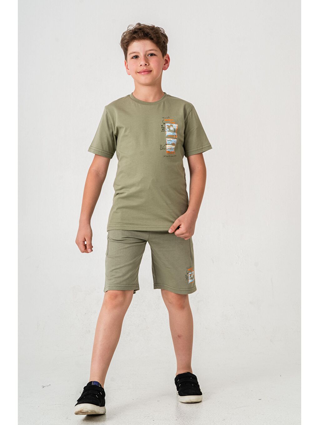 Yeşil Vacation Time Baskılı Bacak  Baskı Detaylı  Erkek Çocuk Şort - Tişört Takımı