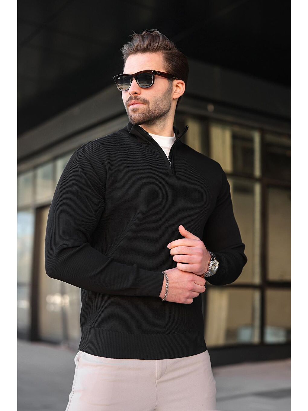 Siyah Yarım Fermuarlı Dik Yaka Erkek Triko Kazak 7442-2