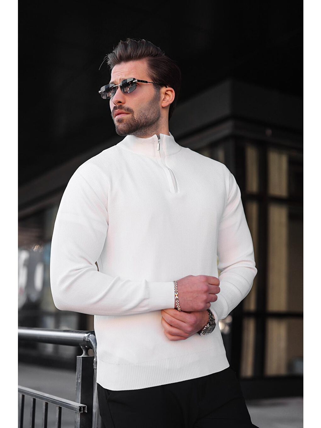 Beyaz Yarım Fermuarlı Dik Yaka Erkek Triko Kazak 7442-3