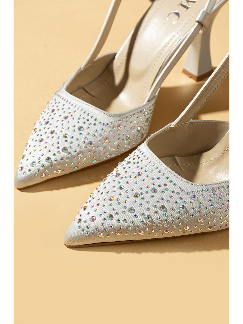 Gri Su Damlası Taşlı Sivri Burun Arkası Açık Slingback Kadın Topuklu Ayakkabı 71-628-25-3