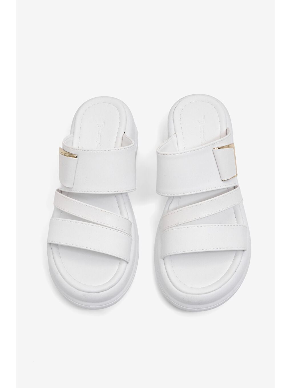 Kadın Beyaz Rahat Kalıp Tokalı Çift Bantlı Terlik