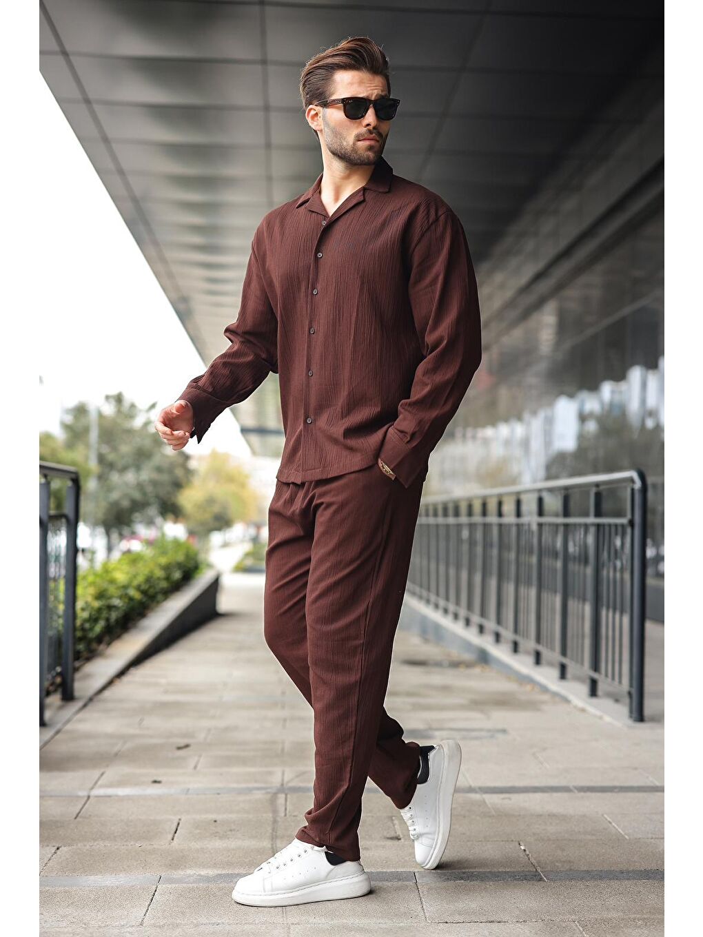 Kahverengi Düğmeli Basic Erkek Gömlek Pantolon Takım E7335