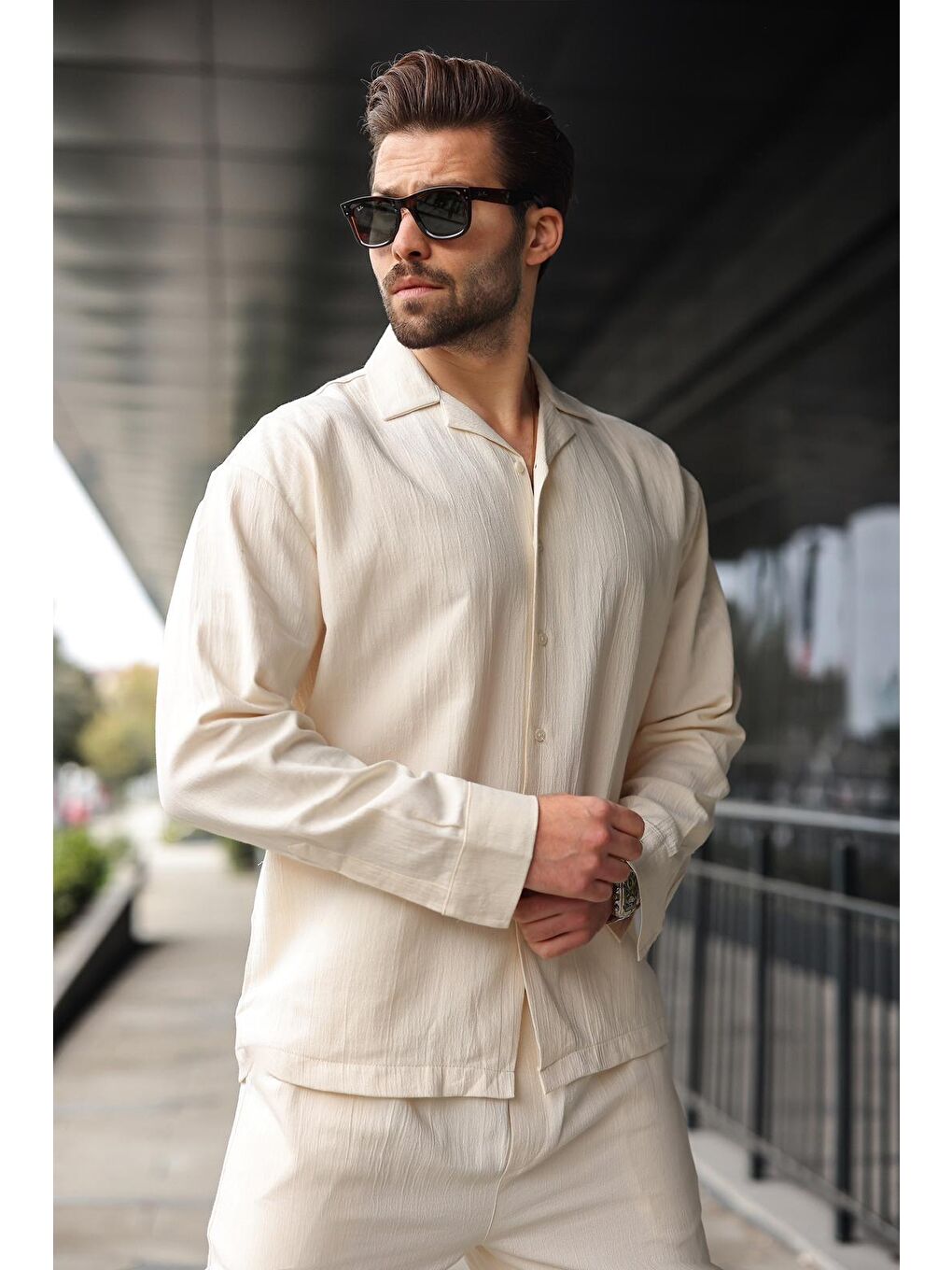 Ekru Düğmeli Basic Erkek Gömlek Pantolon Takım E7335-2