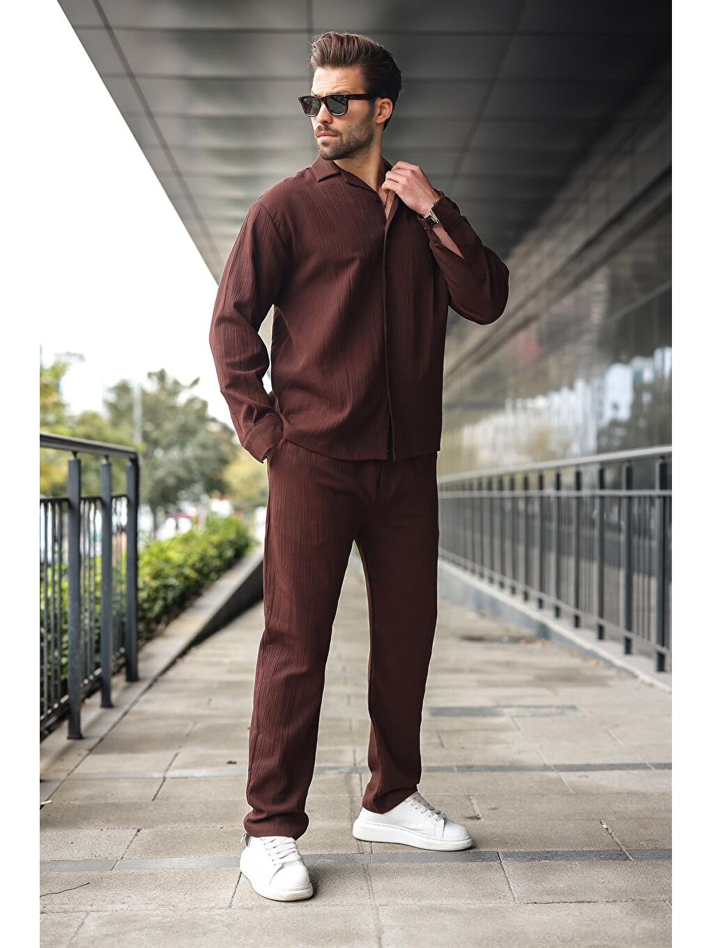 Kahverengi Düğmeli Basic Erkek Gömlek Pantolon Takım E7335-1