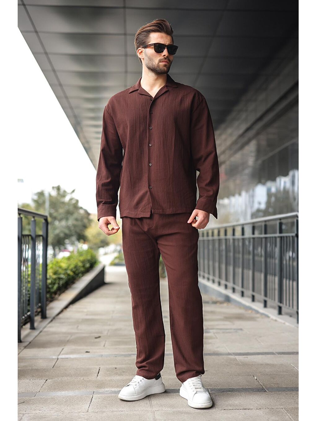 Kahverengi Düğmeli Basic Erkek Gömlek Pantolon Takım E7335-2