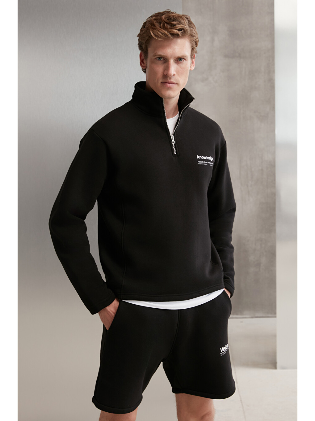 Halden Erkek İçi Polarlı Dik Yaka Yarım Fermuarlı Baskı Detaylı Regular Siyah Sweatshirt-1