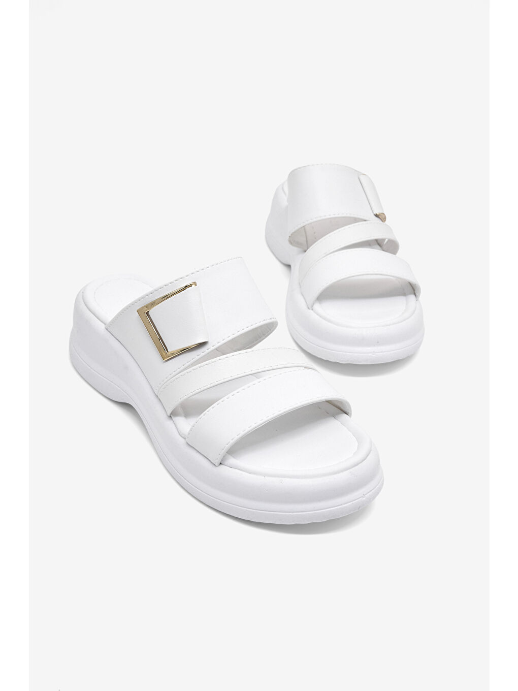 Kadın Beyaz Rahat Kalıp Tokalı Çift Bantlı Terlik-4