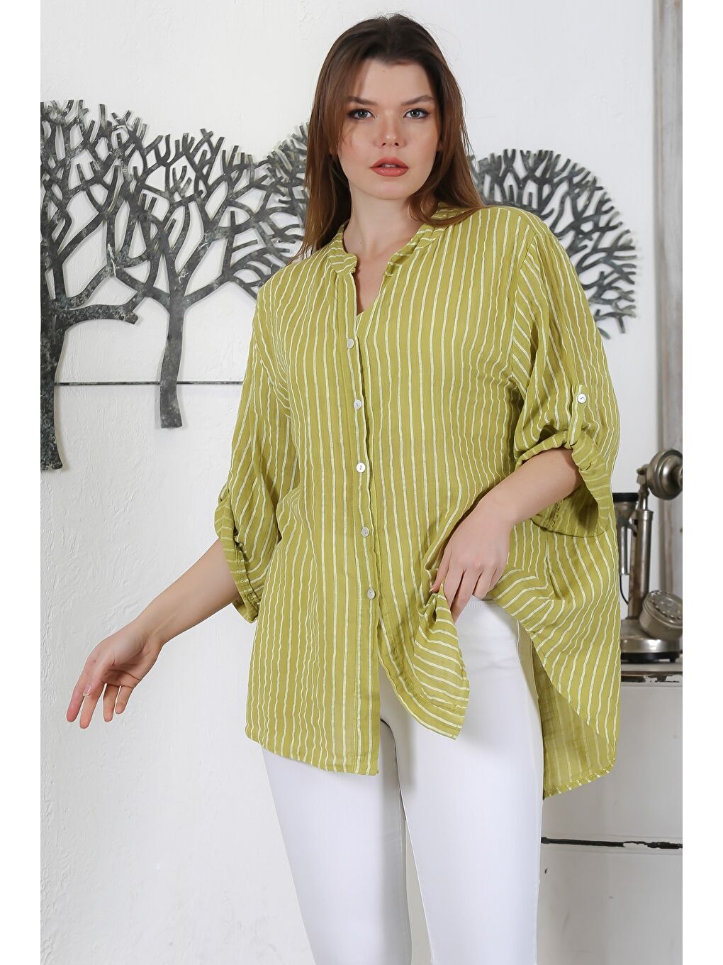 Sarı İtalyan Hardal Rengi Düğmeli 3/4 Kol Çizgili Casual Arkası Uzun Dokuma Gömlek 75 65