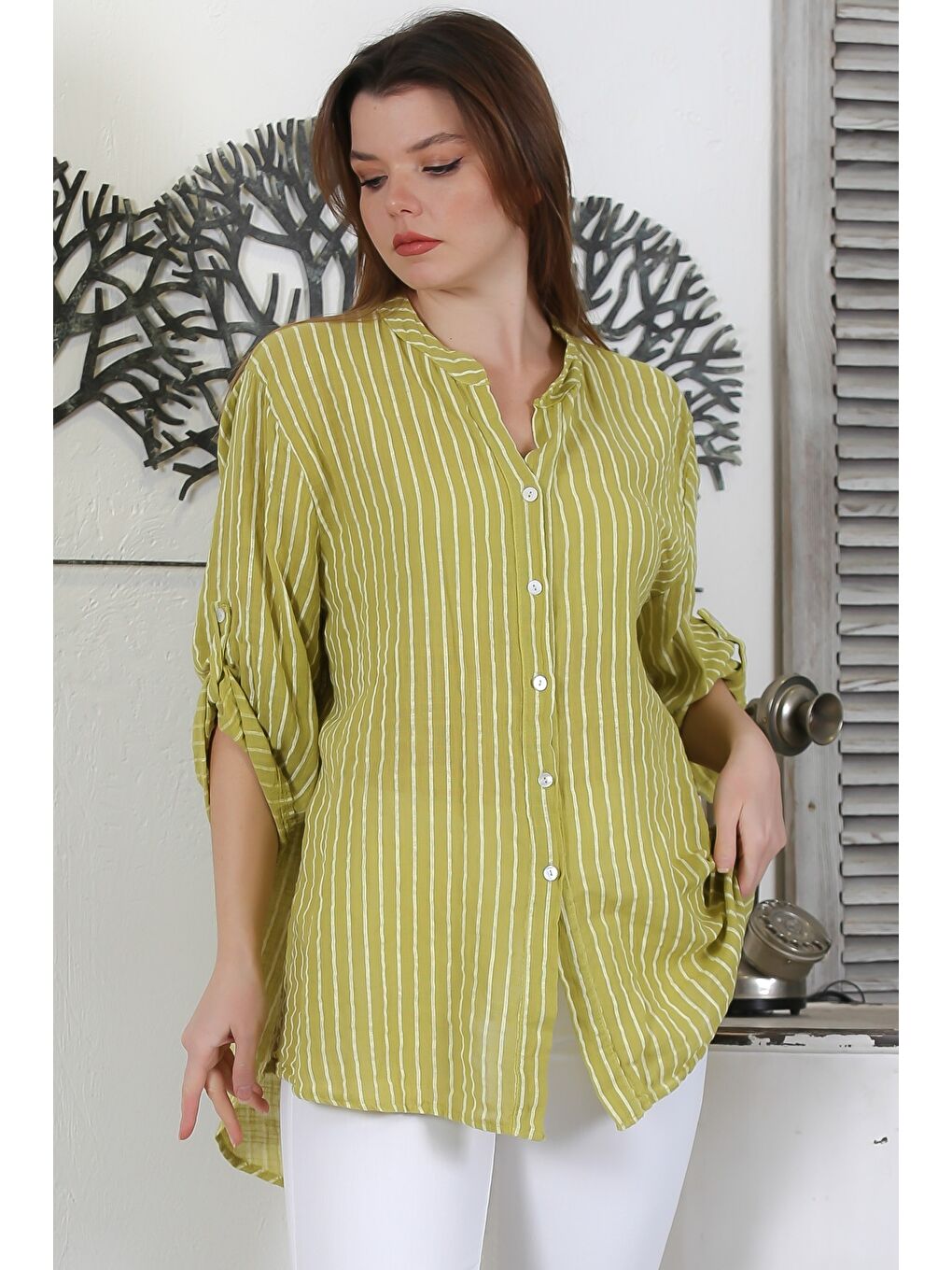 Sarı İtalyan Hardal Rengi Düğmeli 3/4 Kol Çizgili Casual Arkası Uzun Dokuma Gömlek 75 65-1