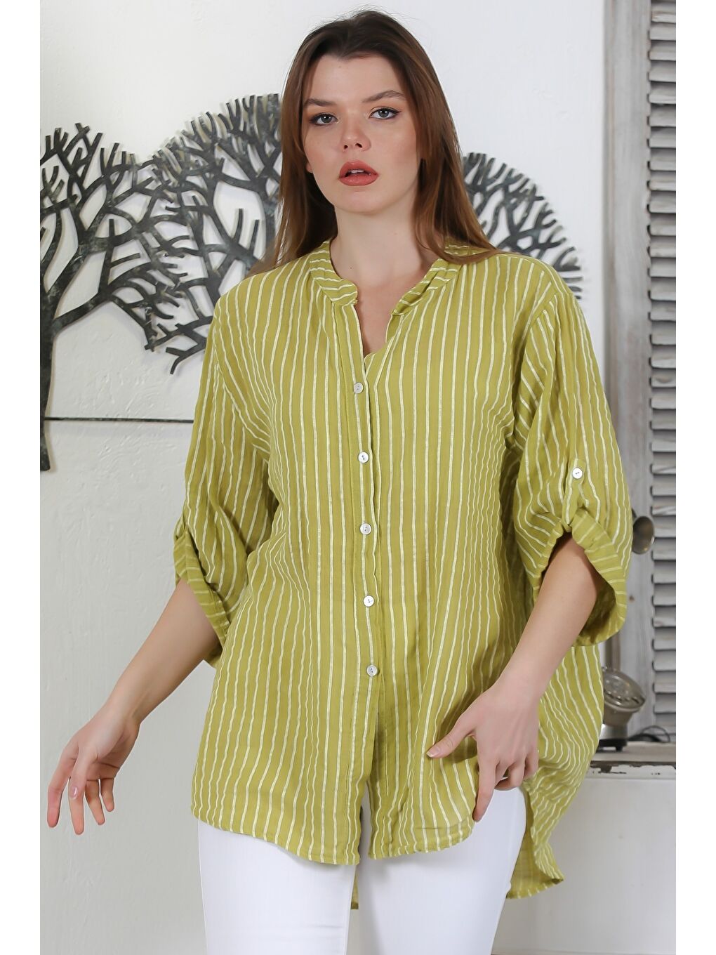 Sarı İtalyan Hardal Rengi Düğmeli 3/4 Kol Çizgili Casual Arkası Uzun Dokuma Gömlek 75 65-2