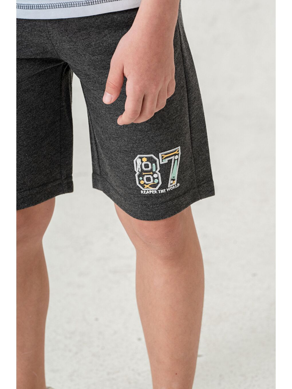 Antrasit 87 Reaper The World Baskılı  Erkek Çocuk Şort - Tişört Takımı-3