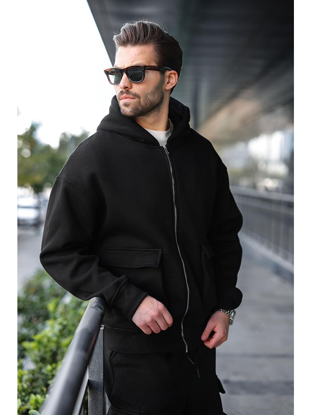 Siyah Kapüşonlu Kargo Cepli Erkek Eşofman Takımı E7342-1