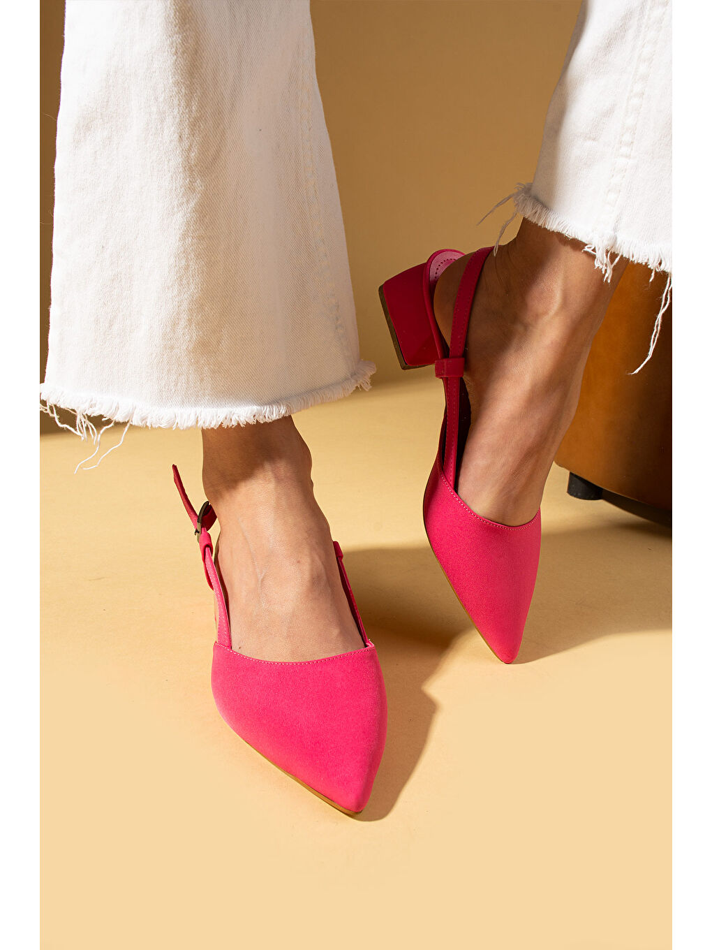 Fuşya Sivri Burun Saten Kumaş Slingback Kadın Topuklu Ayakkabı 87-151-25Saten-2
