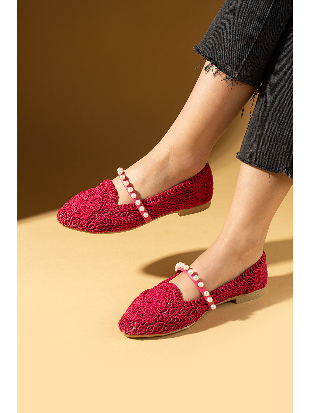 Fuşya Çiçek Nakışlı İncili Rahat Taban Kadın Babet 81-120-25Nakış