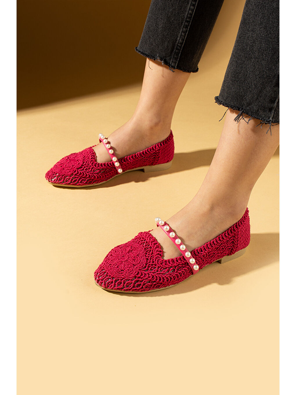 Fuşya Çiçek Nakışlı İncili Rahat Taban Kadın Babet 81-120-25Nakış-1