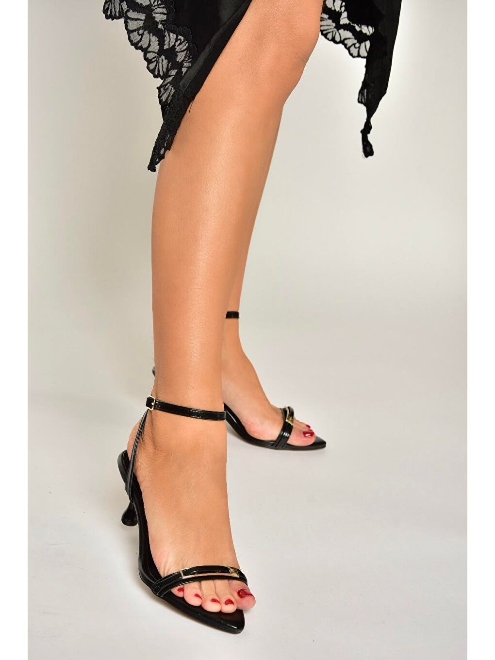 Siyah Kadın Topuklu Ayakkabı Y590460760-2