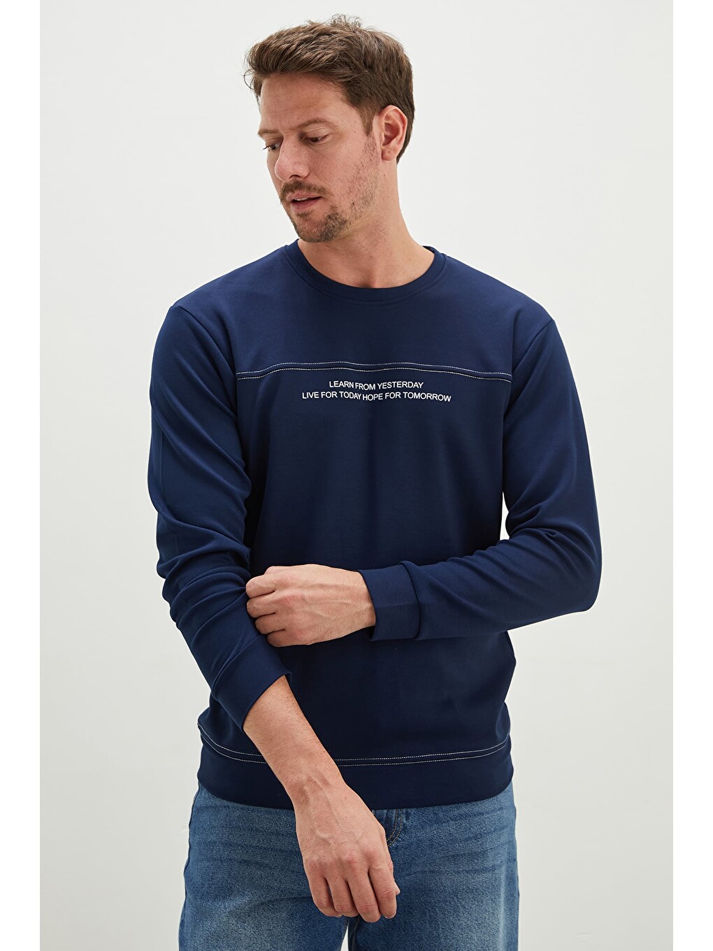 Lacivert Yazı Baskılı Çimalı Bisiklet Yaka Modal Sweatshirt-4