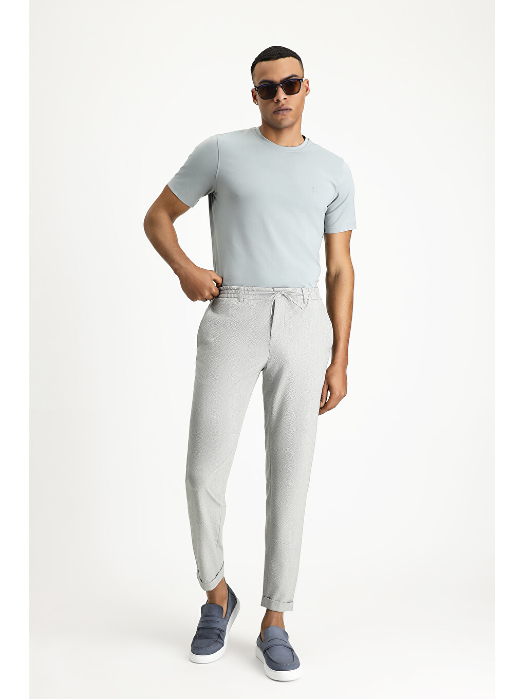 Gri Bisiklet Yaka Slim Fit Dar Kesim Süprem Pamuklu Tişört-1
