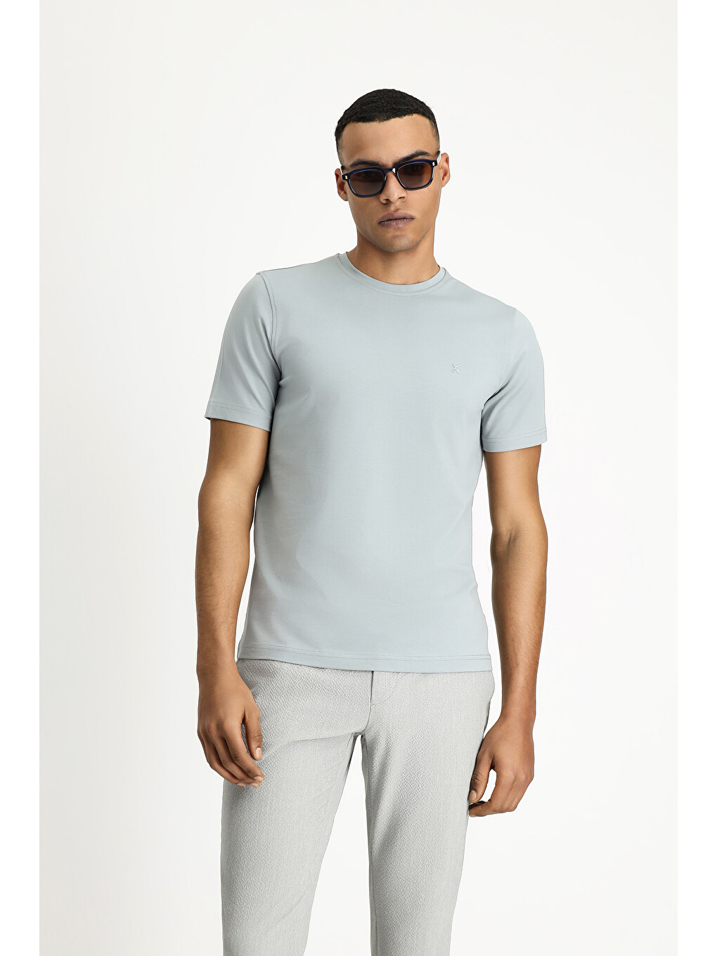 Gri Bisiklet Yaka Slim Fit Dar Kesim Süprem Pamuklu Tişört-3
