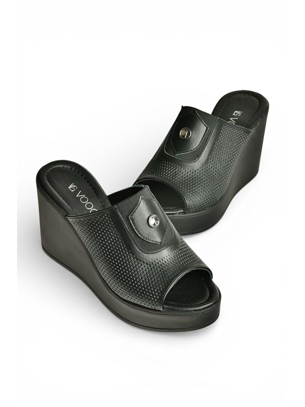 Siyah Kadın Terlik Y555250703-1