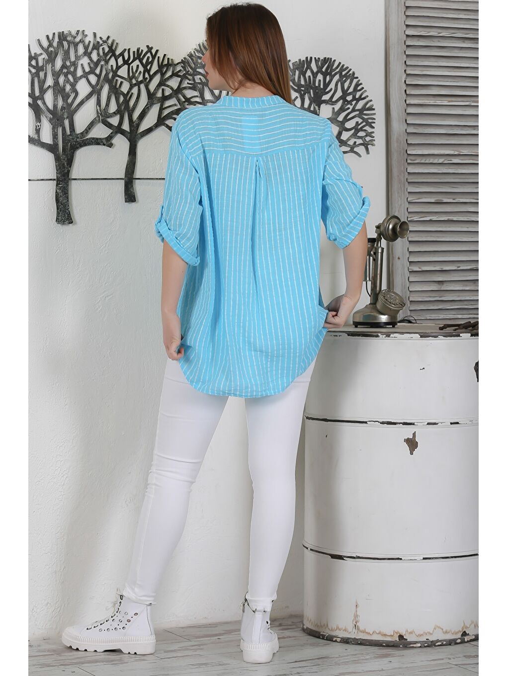 İtalyan Turkuaz Düğmeli 3/4 Kol Çizgili Casual Arkası Uzun Dokuma Gömlek 75 65-5