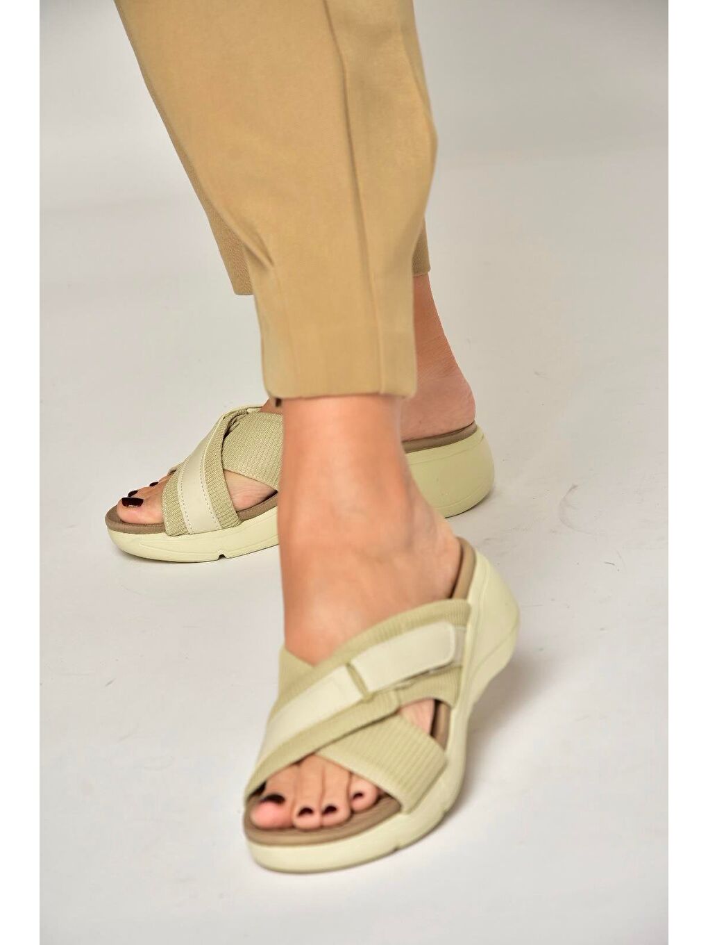 Bej Kadın Terlik Y973935004-2