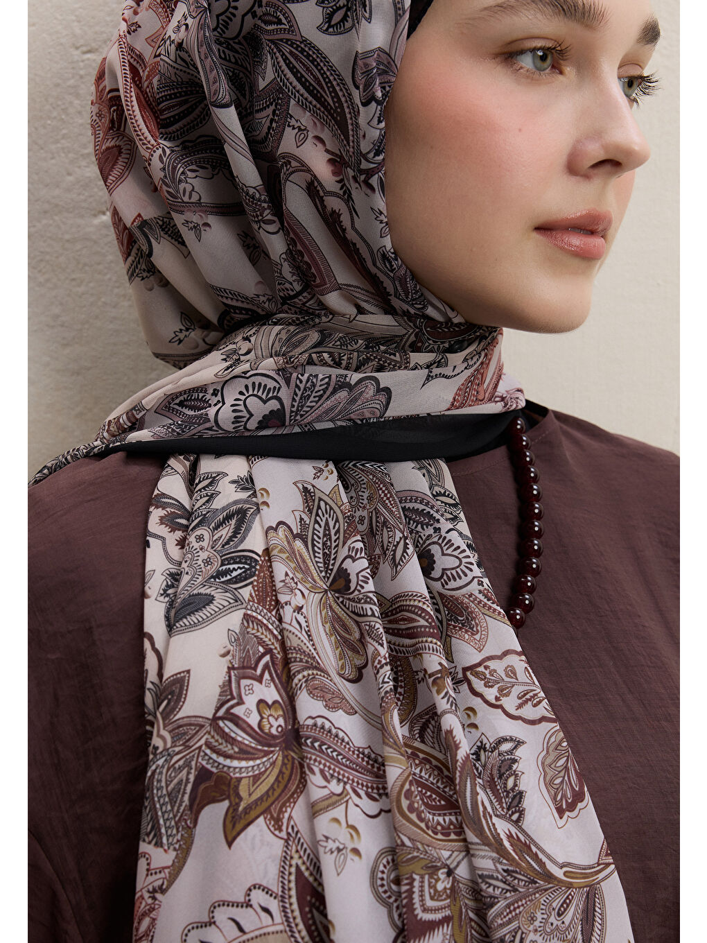 Meva Desen İpek Krep Şal Siyah-1