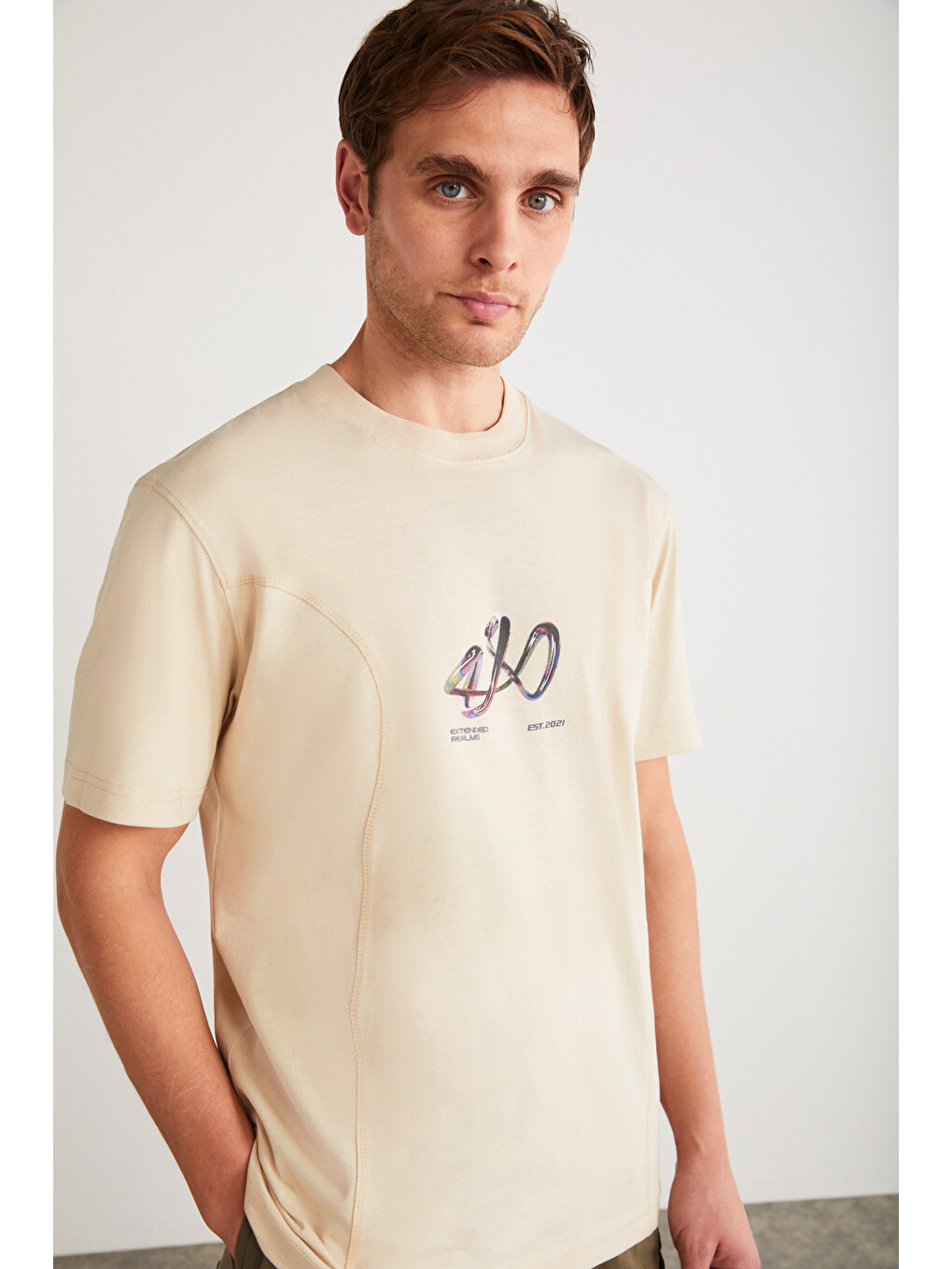 Pablo Erkek %100 Organik Pamuklu Regular Önü Baskılı Dikiş Dekoratif Detaylı Bej T-shirt-1