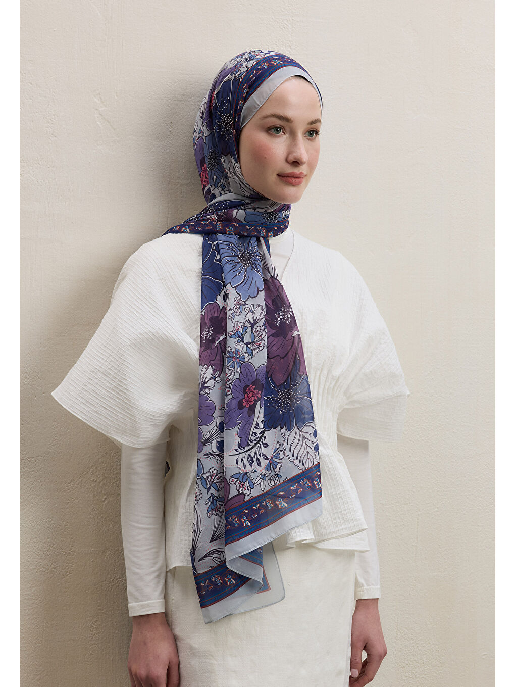 Lila Dahlıa Desen İpek Krep Şal Lavanta