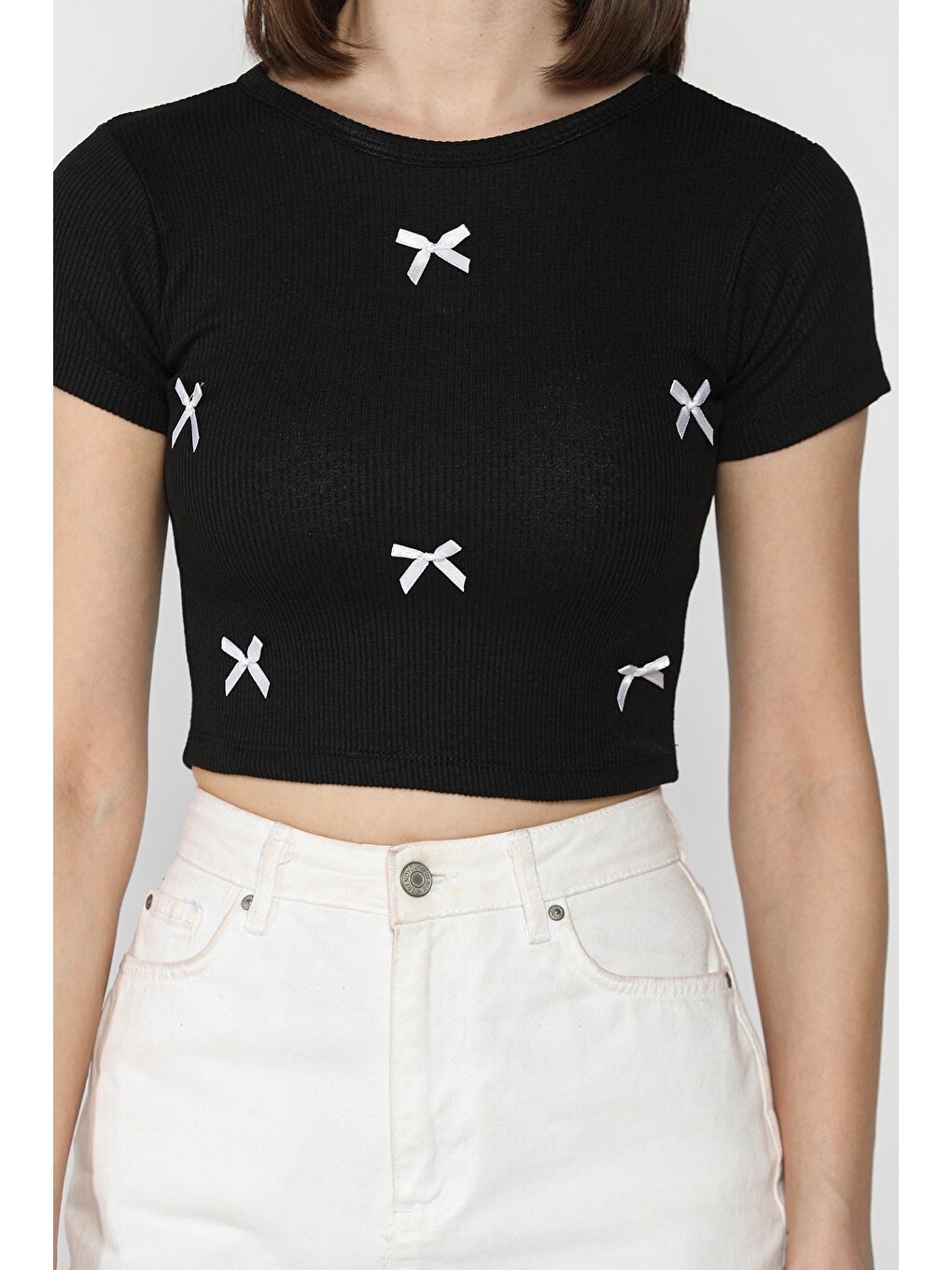 Siyah Kadın Bisiklet Yaka Fiyonklu Kaşkorse Crop Top Bluz-2