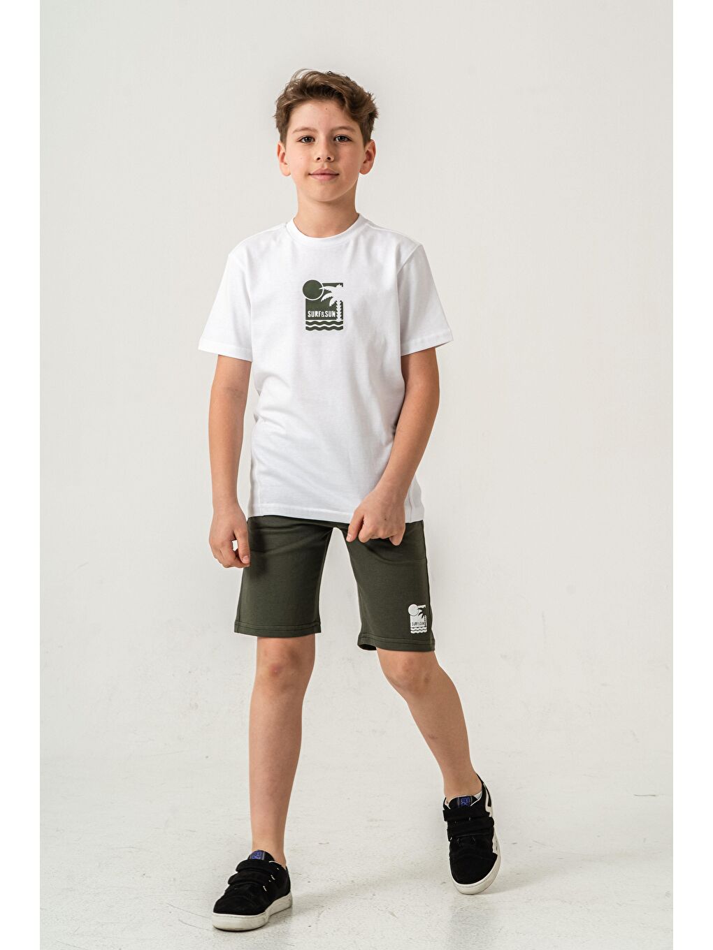 Haki Surf & Sun Baskılı Erkek Çocuk Şort - Tişört Takımı