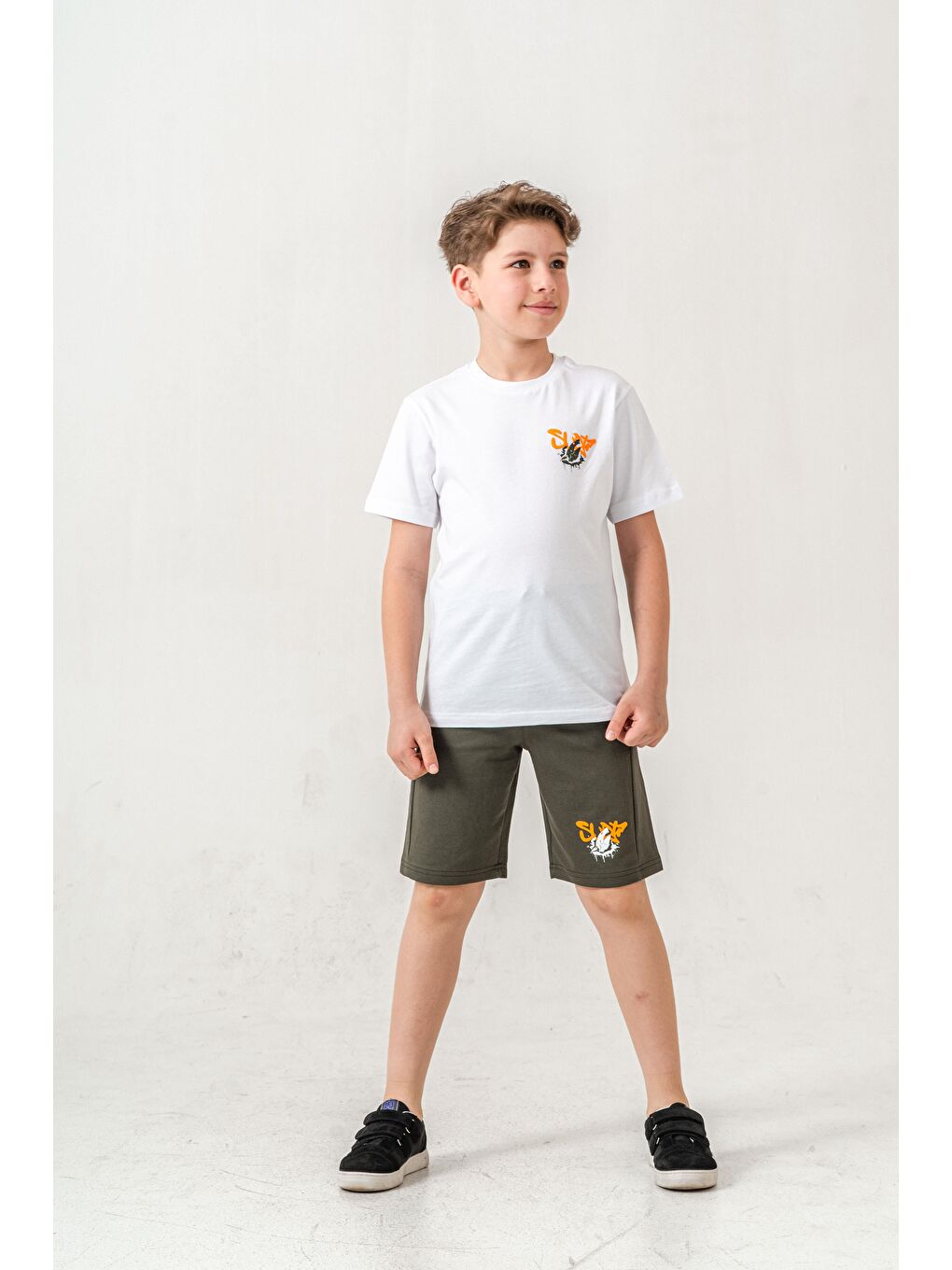 Haki Ust On Ve Arka Baskılı Erkek Çocuk Şort - Tişört Takımı-1
