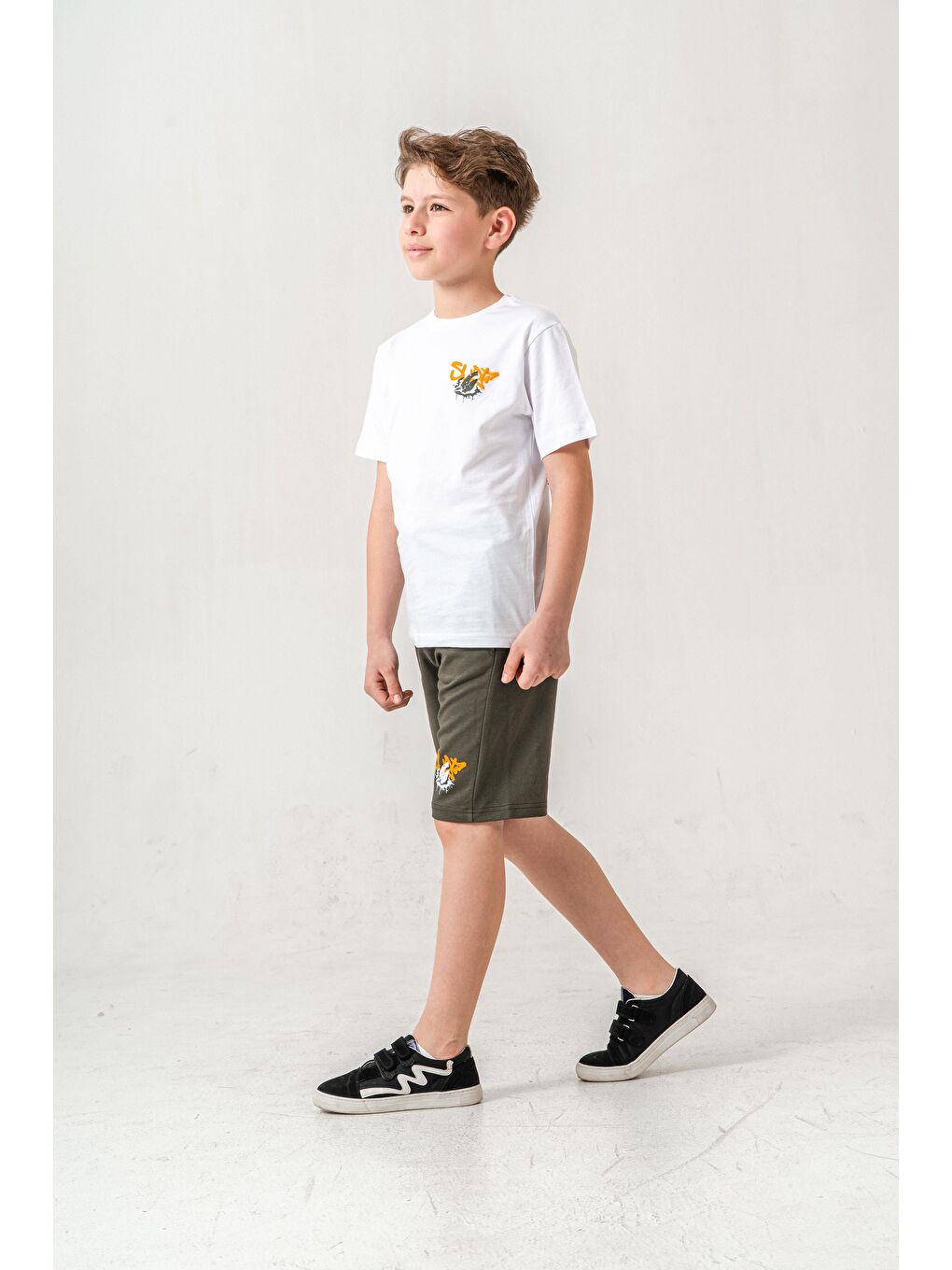 Haki Ust On Ve Arka Baskılı Erkek Çocuk Şort - Tişört Takımı-3